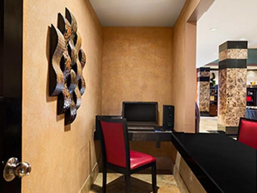 Baymont By Wyndham Celebration Hotel Kissimmee Exterior photo